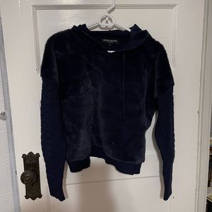 Faux fur navy hooded sweater